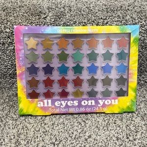 All Eyes On You 35 Piece Eyeshadow Palette Star Shapes NIB